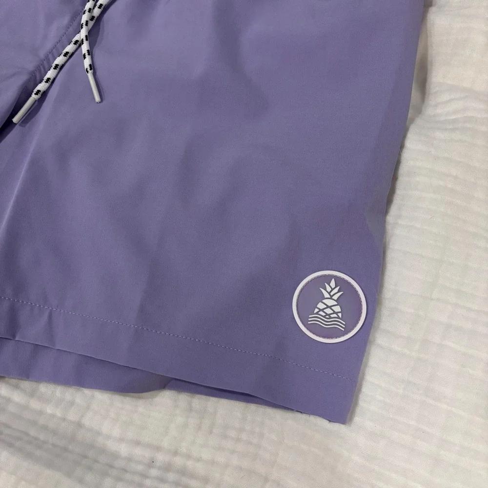 Chubbies Mens Purple Swim Trunks 4.5 Inch Inseam Mesh Lined Shorts Small